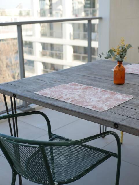 Suite Parentale Avec Sdb Dans Appartement Avec Rooftop Montpellier Exterior foto